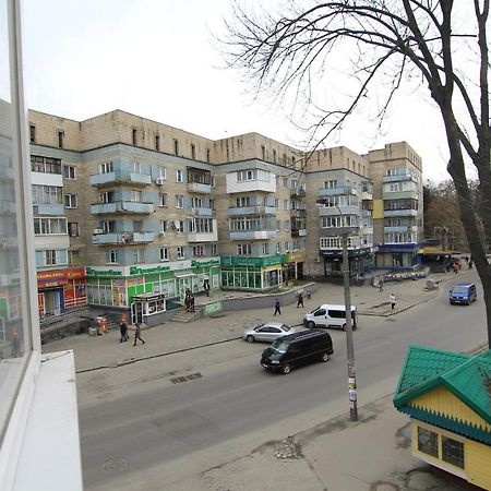 Сімейні Затишні Апартаменти В Самому Центрі Рівного Rivne Exterior foto